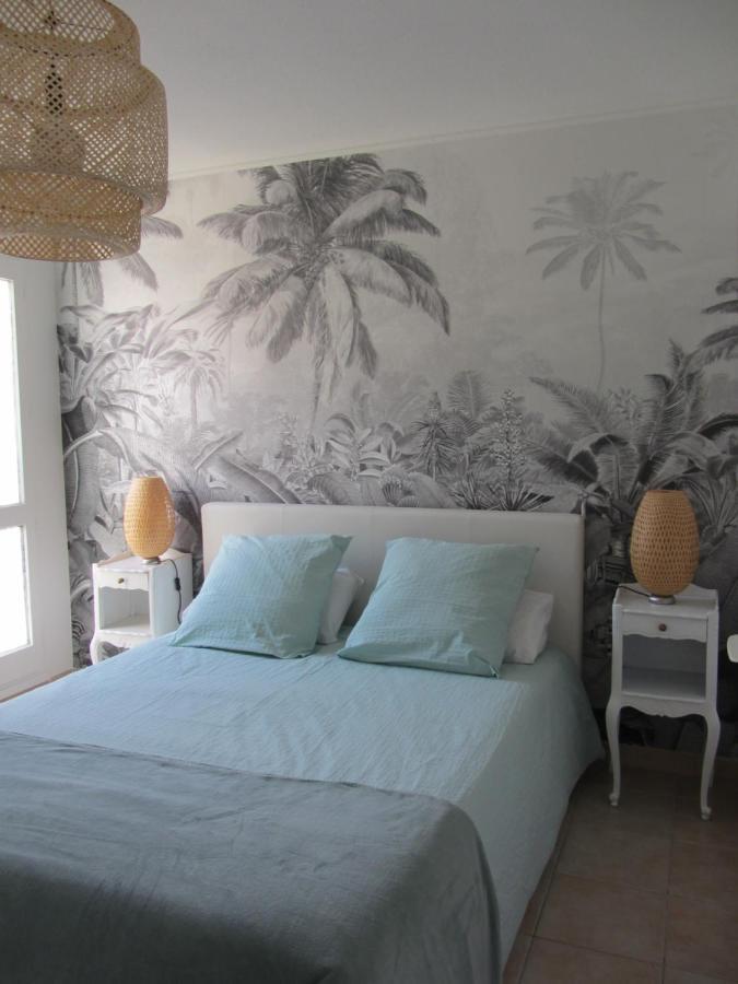 Appartement Les Cigales Rez De Jardin A 10Mn Des Plus Belles Plages Hyeres Luaran gambar